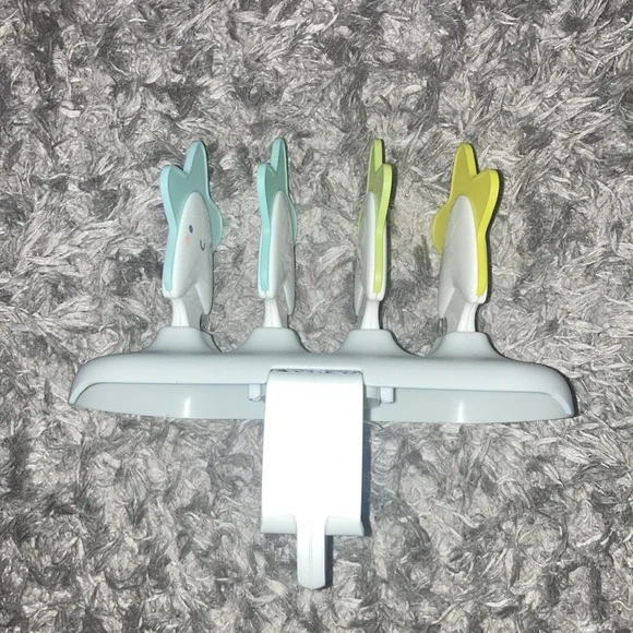 Skip Hop Swaying Stars Replacement toy for silver / blue lining activity center - Picture 2 of 5